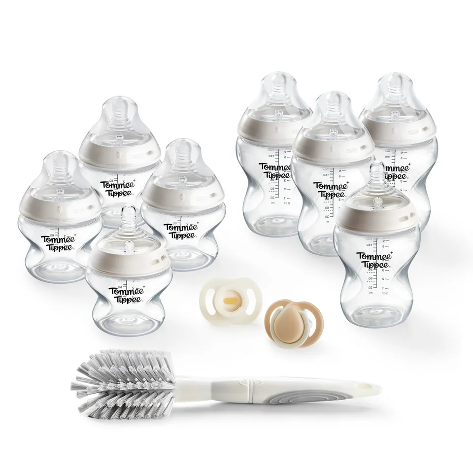 tommee-tippee-set-chupetes-y-biberones-natural-start-11-piezas-biberones-150ml-y image 1