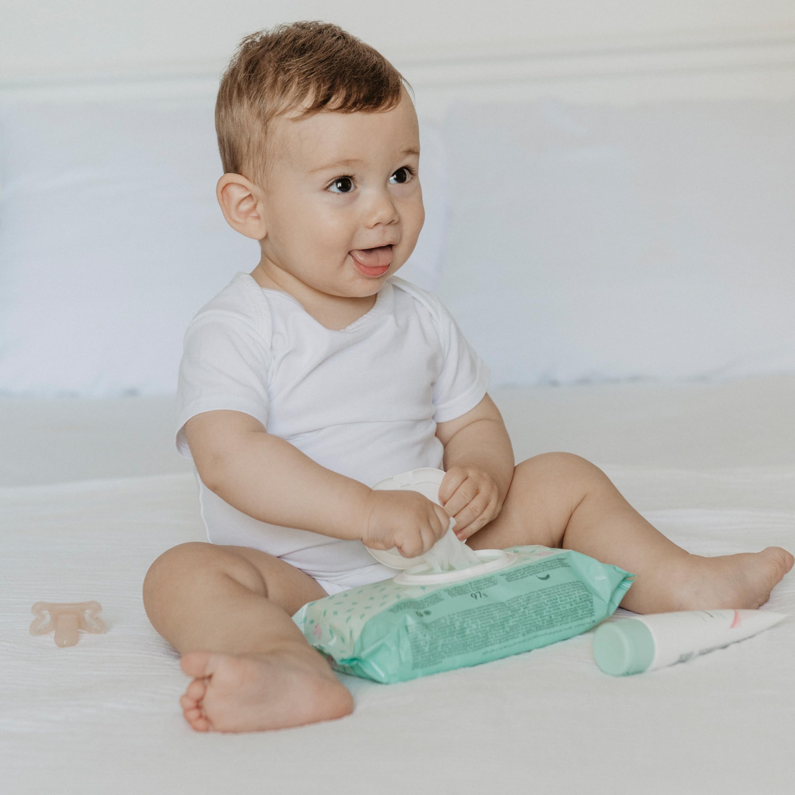 suavinex-toallitas-h-medas-dermohidratantes-pack-60-uds-0-meses-aptas-pieles-sen image 4