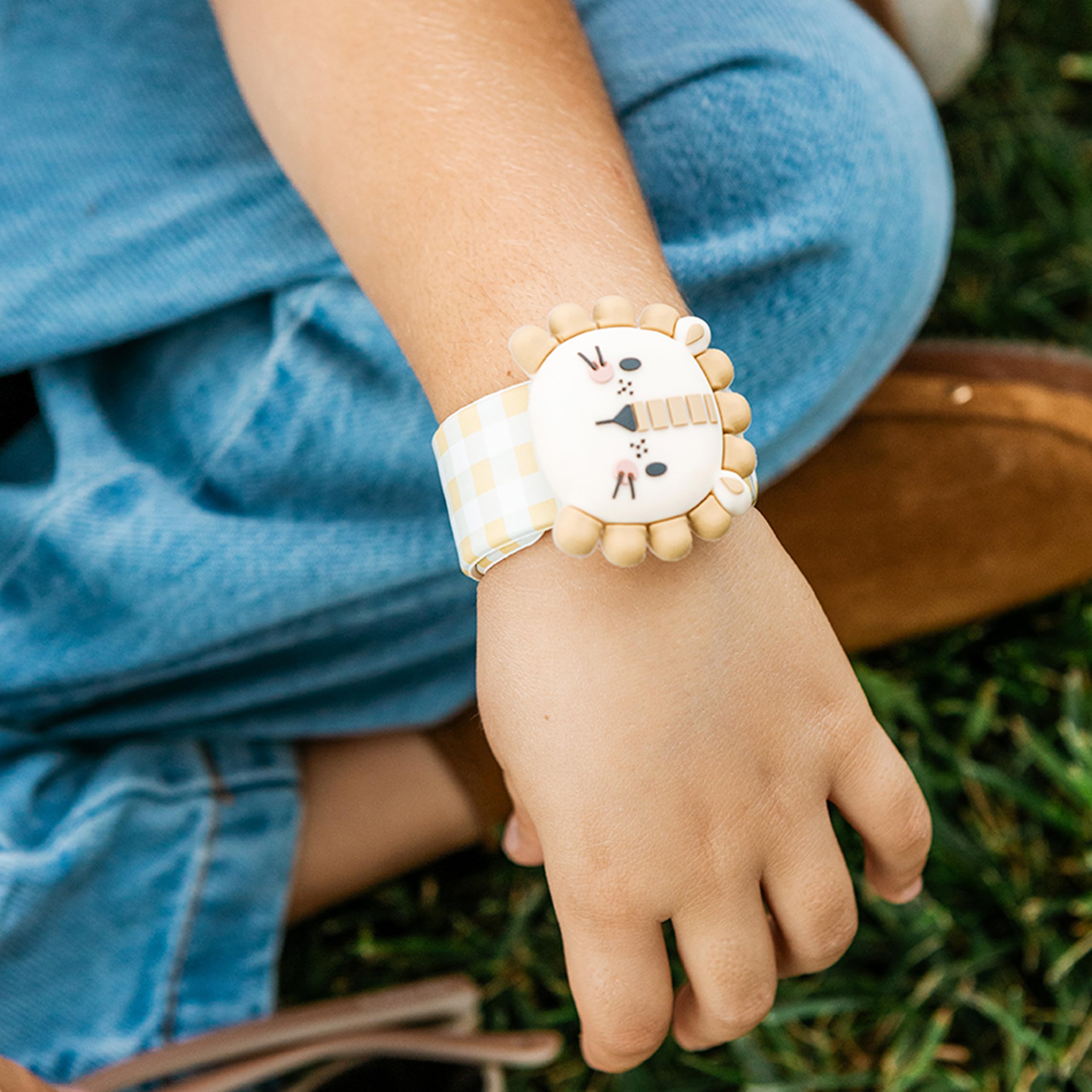 suavinex-pulsera-de-citronela-con-aceites-esenciales-le-n-antimosquitos-0-recamb image 2